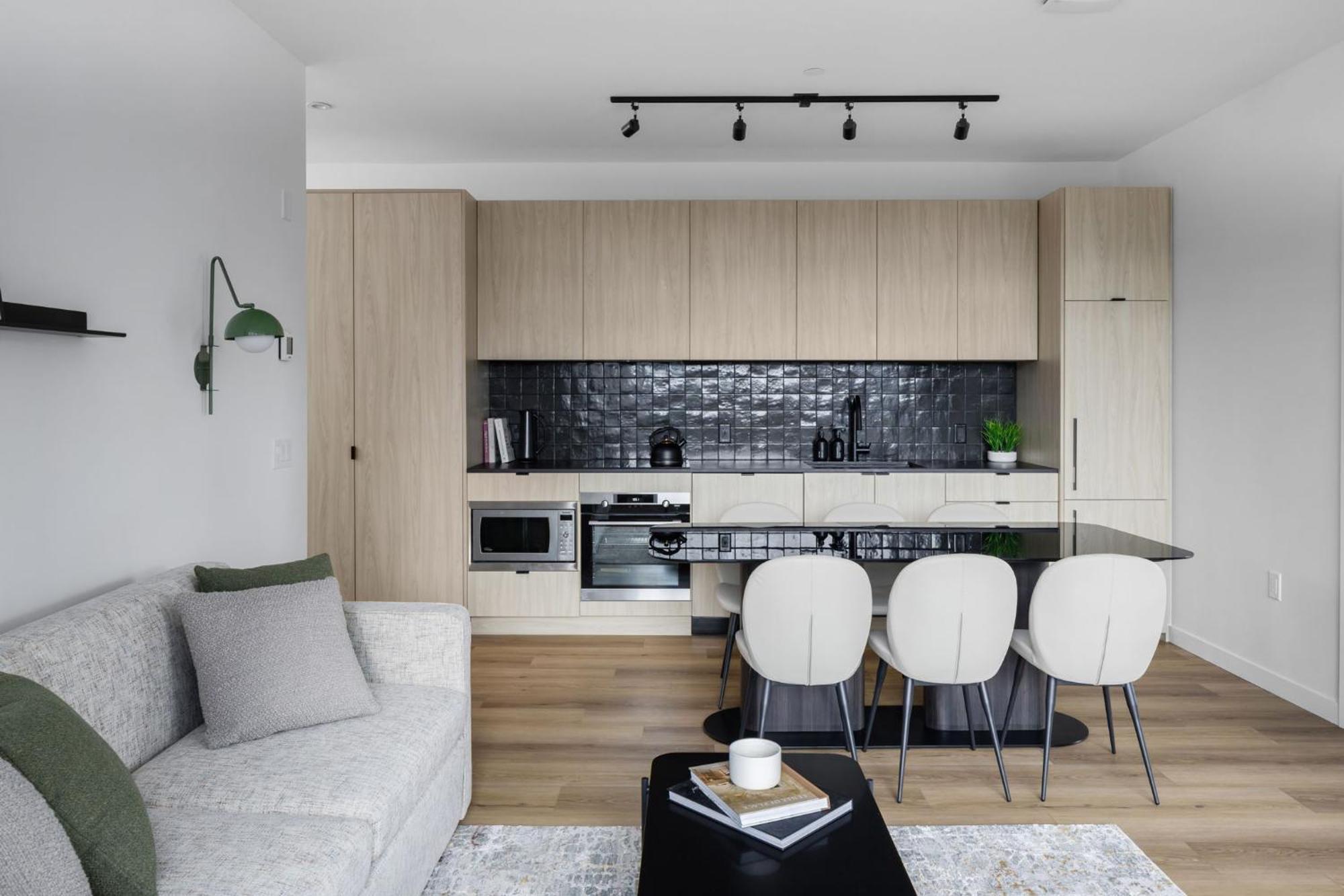 ホテル Smithe House バンクーバー エクステリア 写真